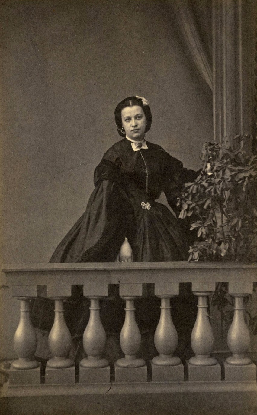 Наталья Александровна Пушкина, младшая дочь поэта. Фотография. 1860-е