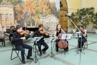 В концерте приняли участие воспитанники Академического музыкального колледжа Московской консерватории.